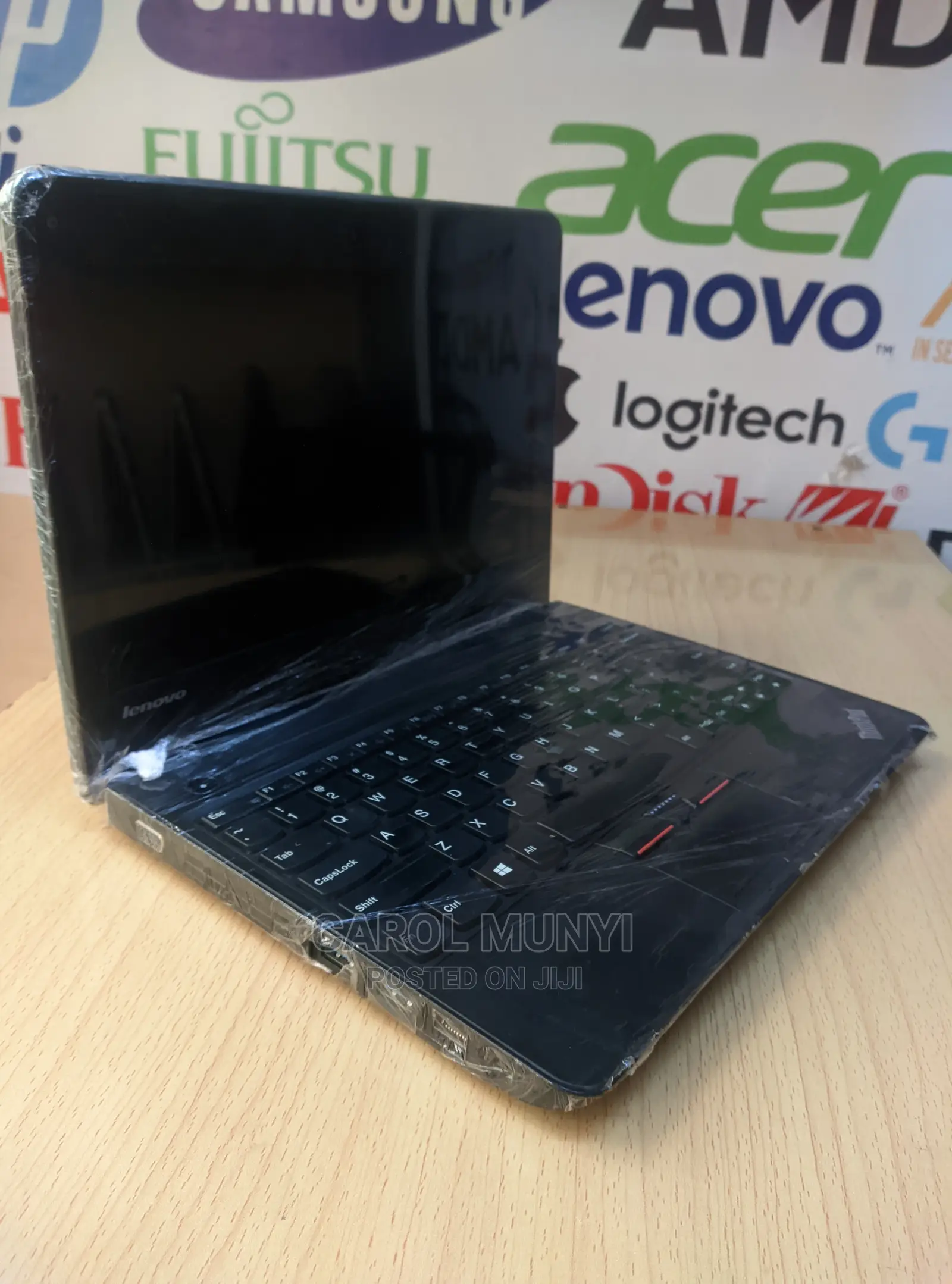 Laptop Lenovo ThinkPad X131e 4GB Intel Celeron HDD 500GB