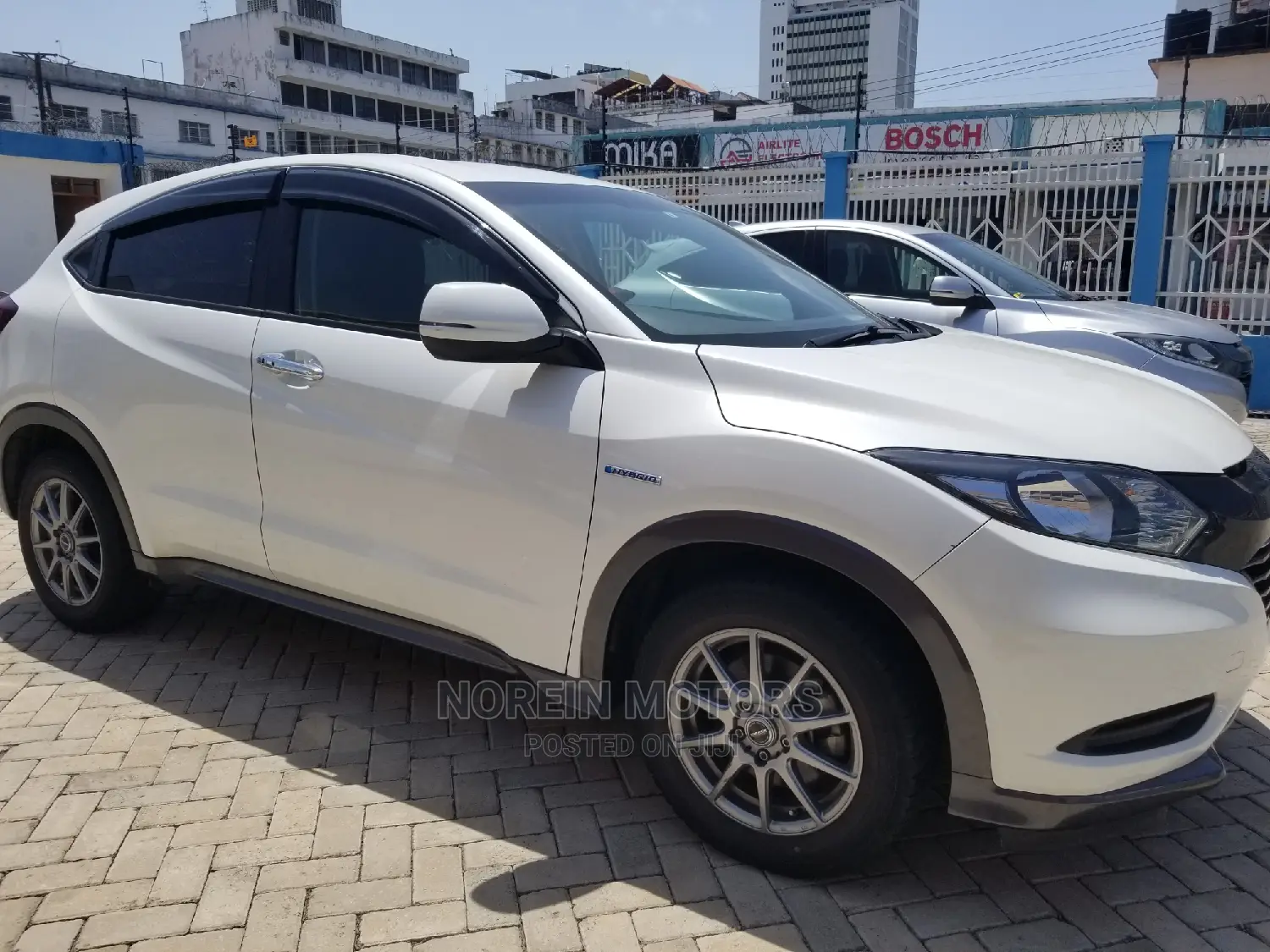Honda Vezel 2015 Off White