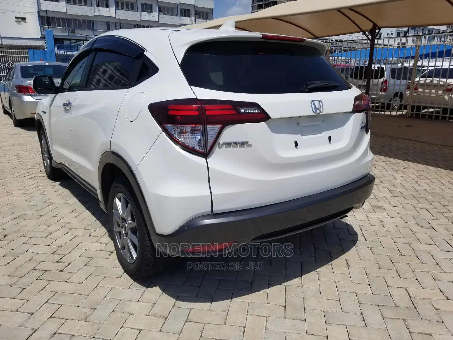 Honda Vezel 2015 Off White