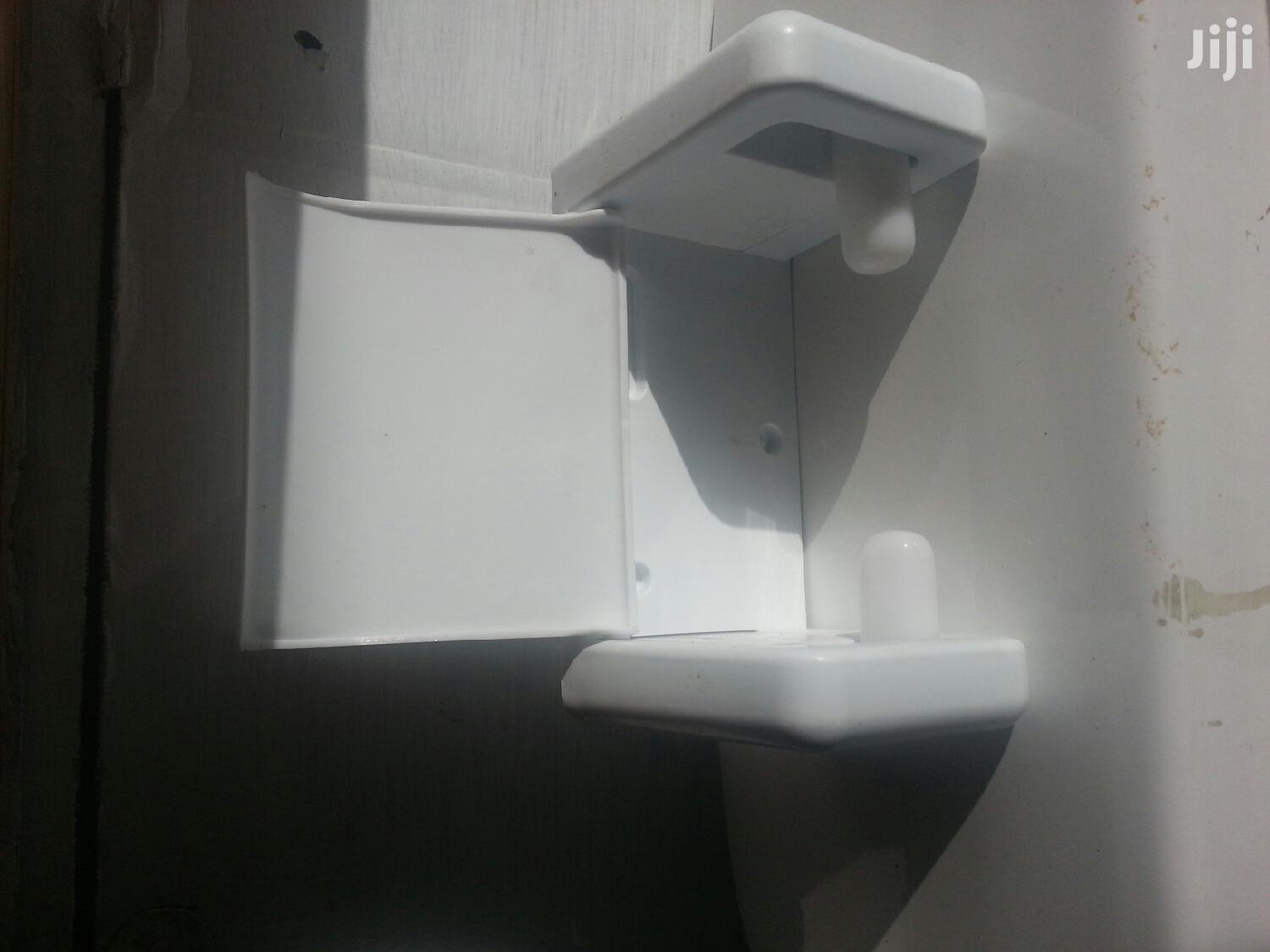 Plastics Tissue Holders