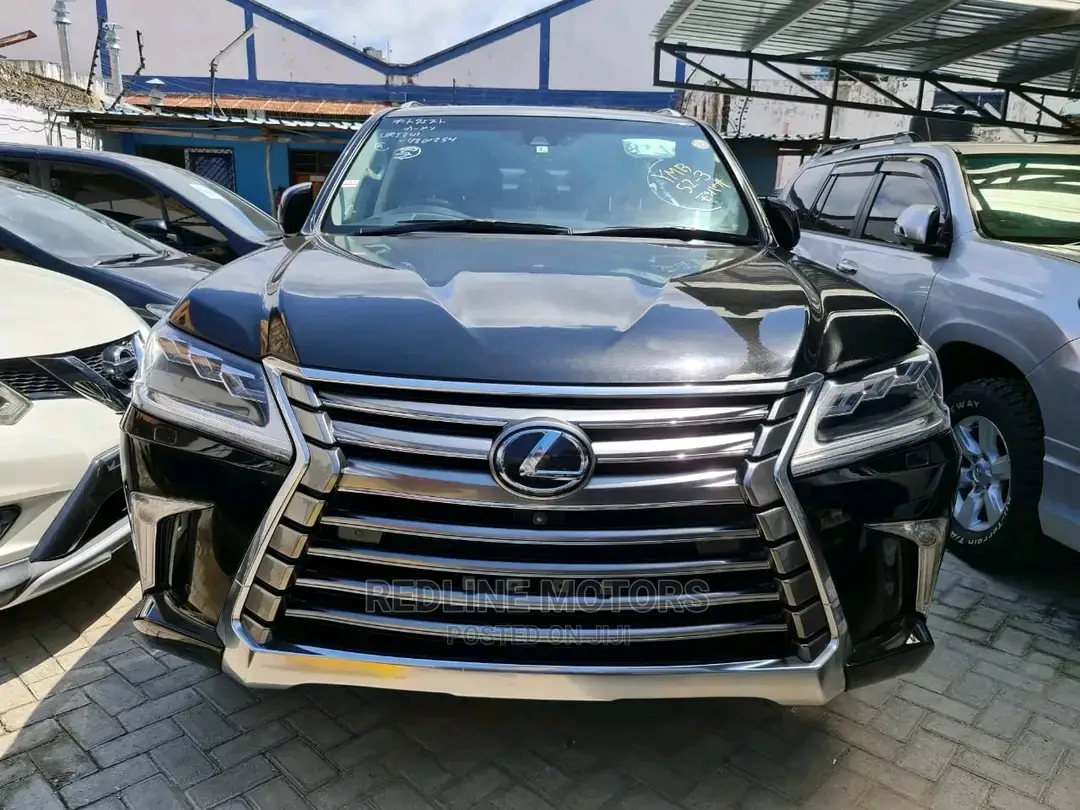 Lexus LX 2016 Black