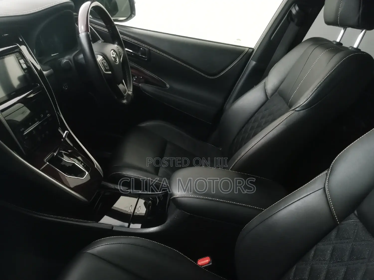 Toyota Harrier 2.0 2016 White