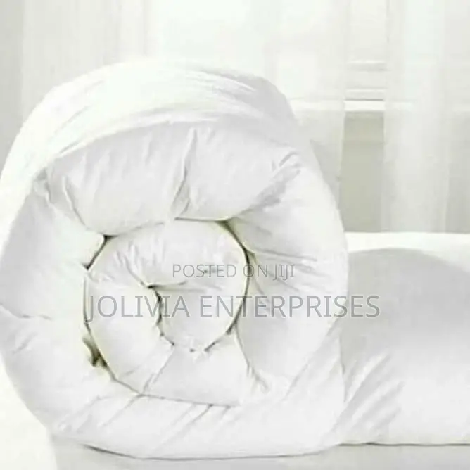 Plain White Cotton Duvet 6*6 (Hotel Quality)