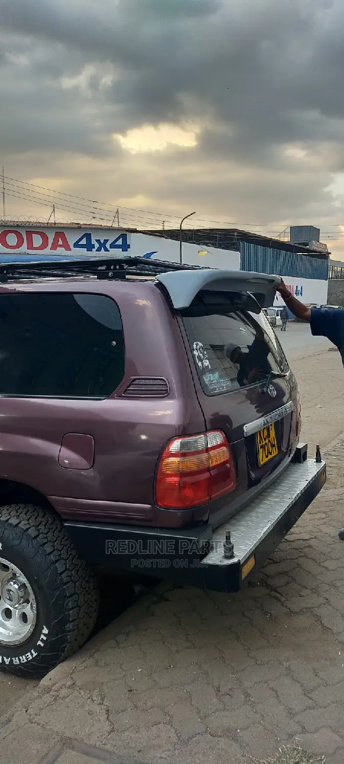Landcruser 100 Series Spoiler