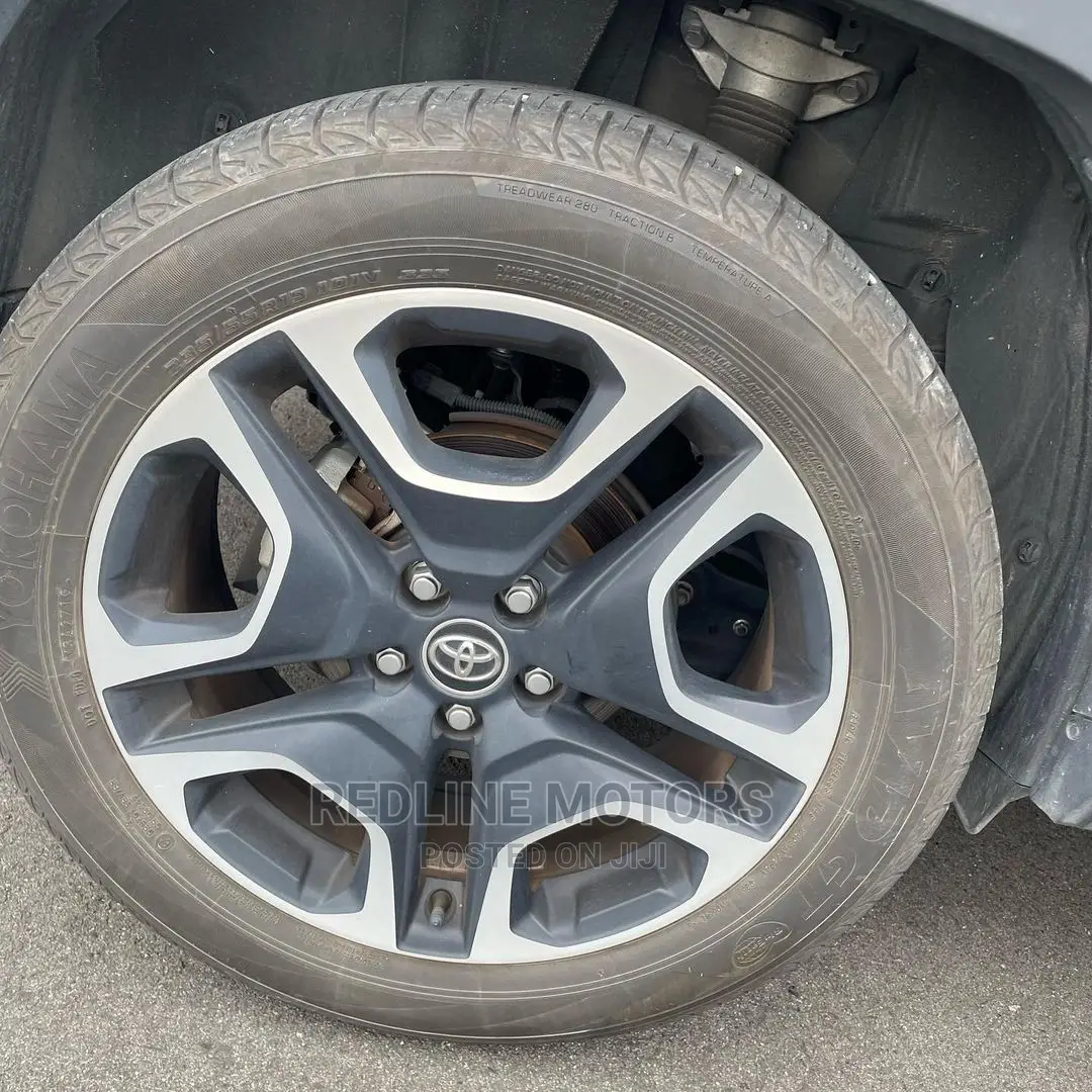 Toyota RAV4 Adventure AWD 2020 Black