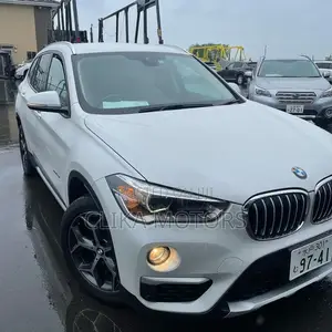 BMW X1 sDrive28i FWD 2017 White