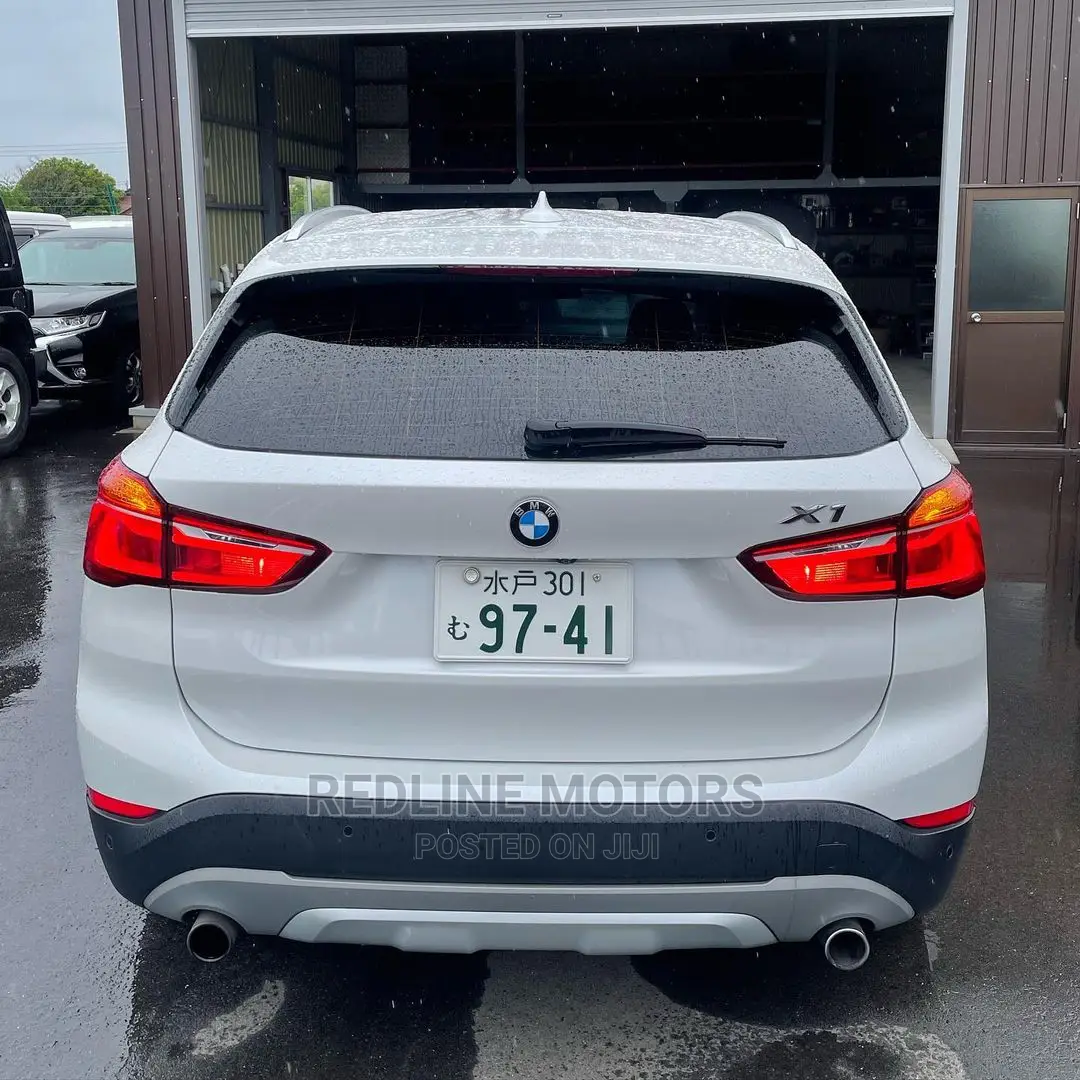 BMW X1 sDrive28i FWD 2017 White