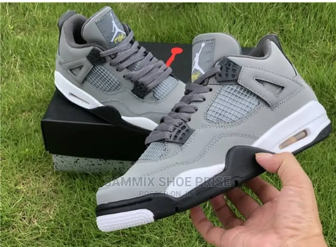 Jordan 4's