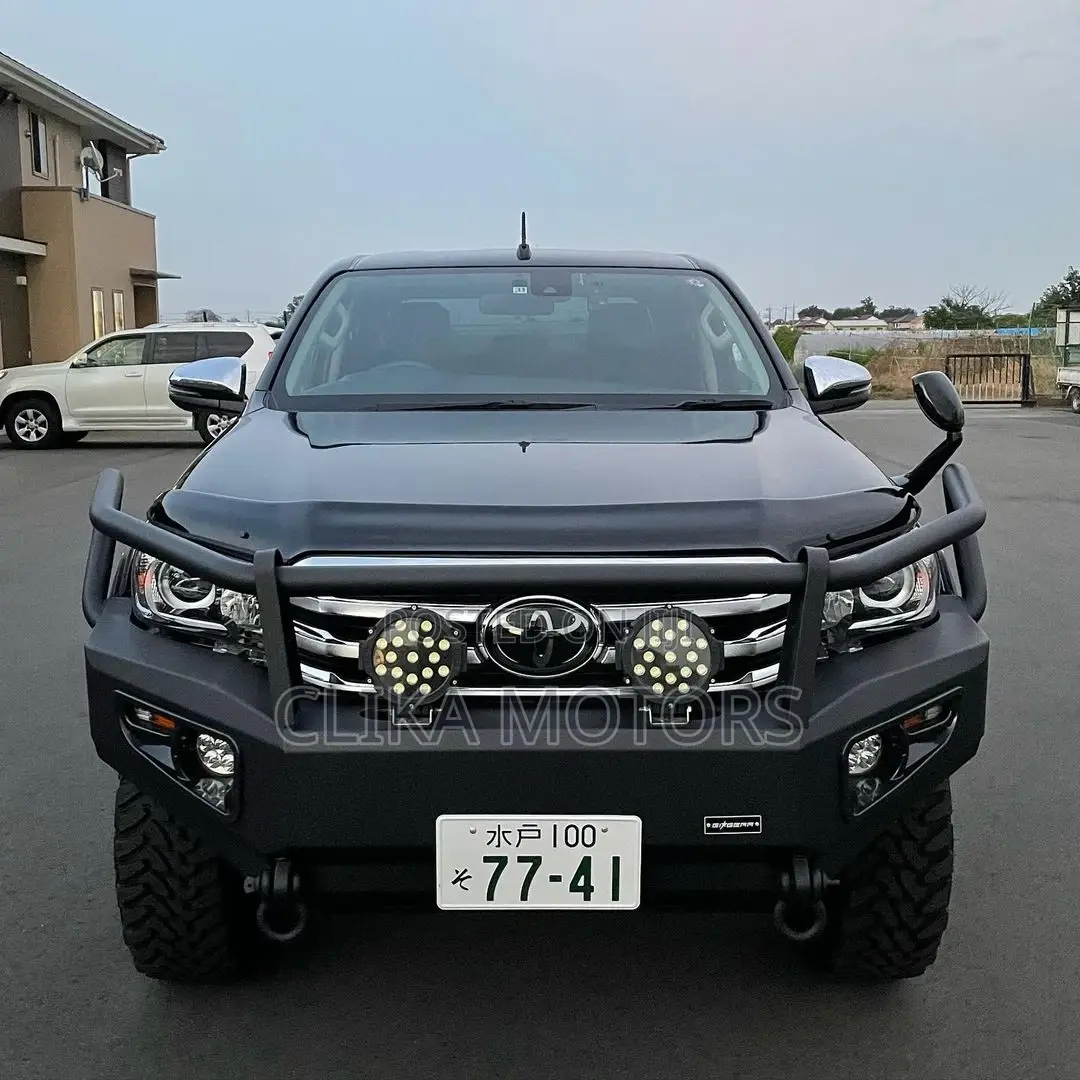 Toyota Hilux TRD Black 4x4 2017 Black