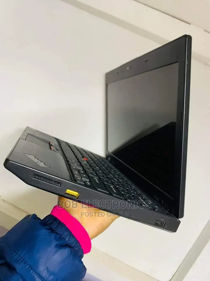 Laptop Dell Inspiron 14 7437 4GB Intel Celeron HDD 320GB
