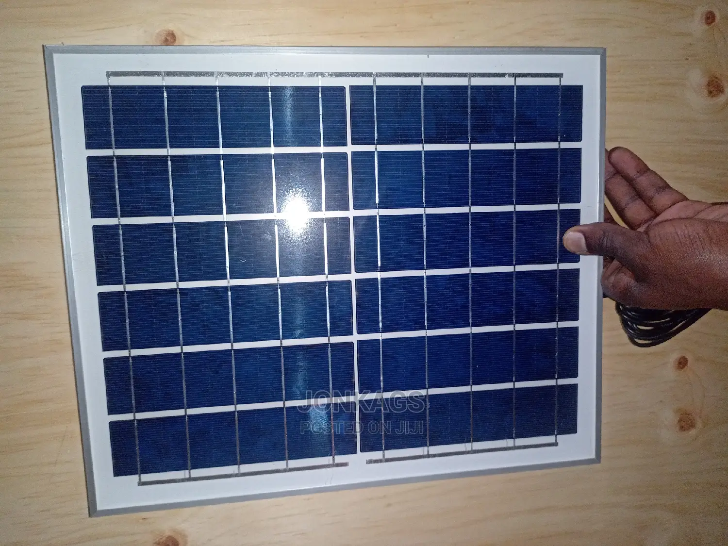 100 Watts Solar Flood Light