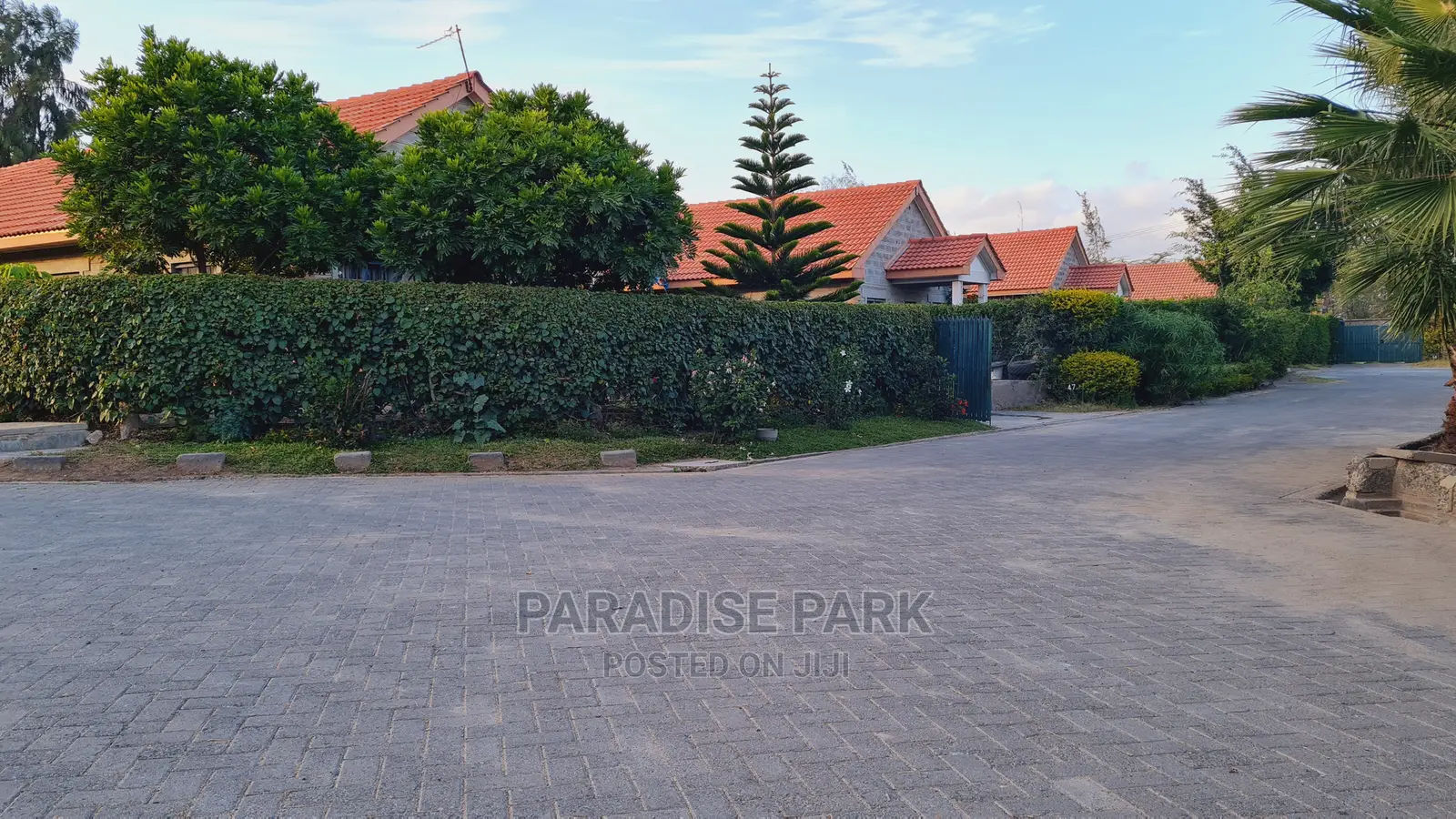 3bdrm Bungalow in Paradise Park Estate, Kinanie for sale