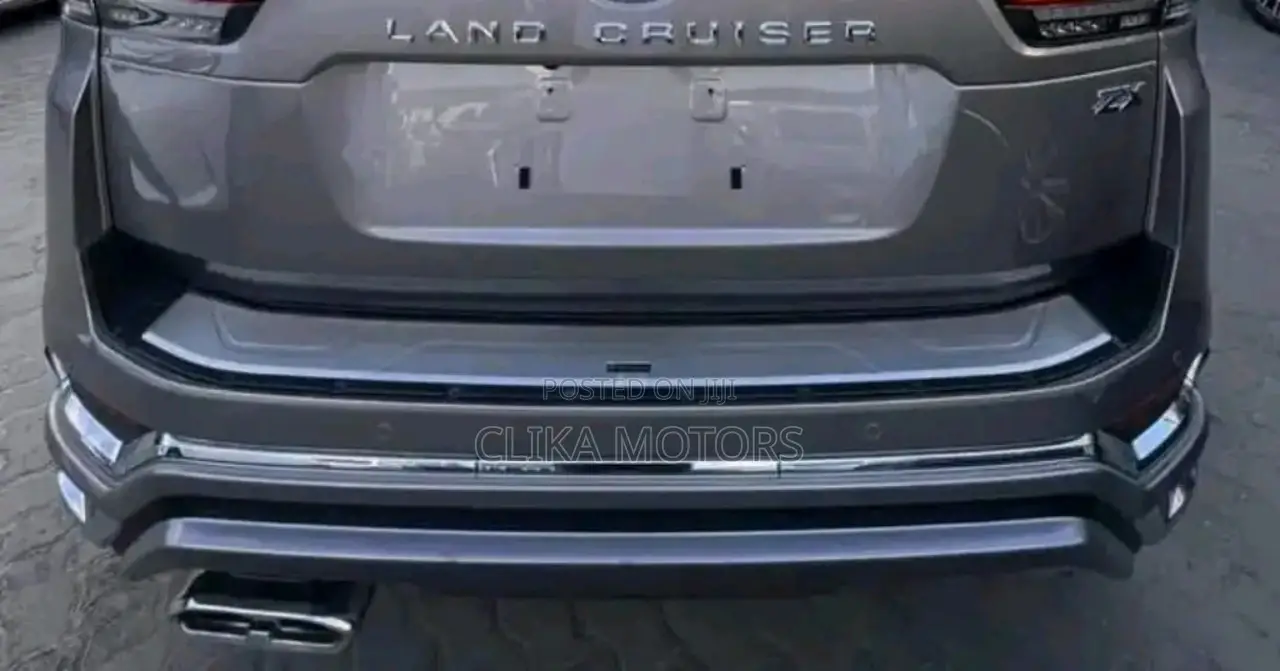 Toyota Land Cruiser Prado 2022 Gray
