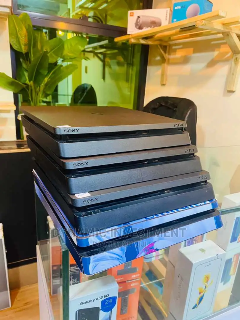 Ps4s Slim EDITION ( 500 Gb)