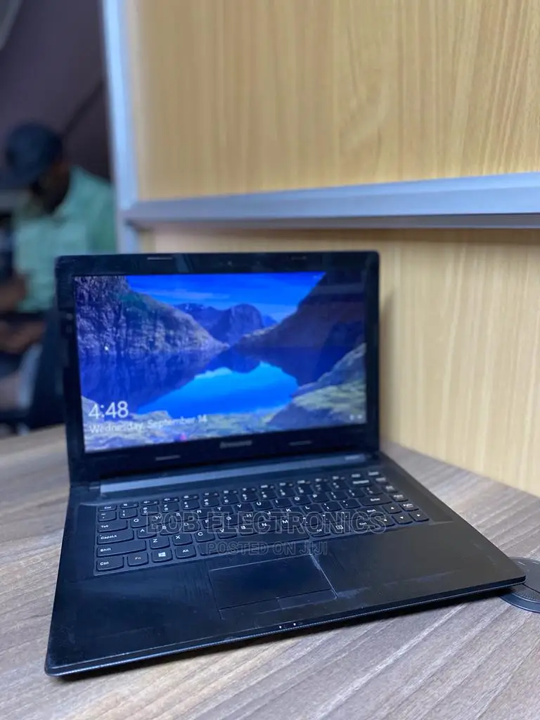 Laptop Dell Inspiron 3443 4GB Intel Pentium HDD 320GB