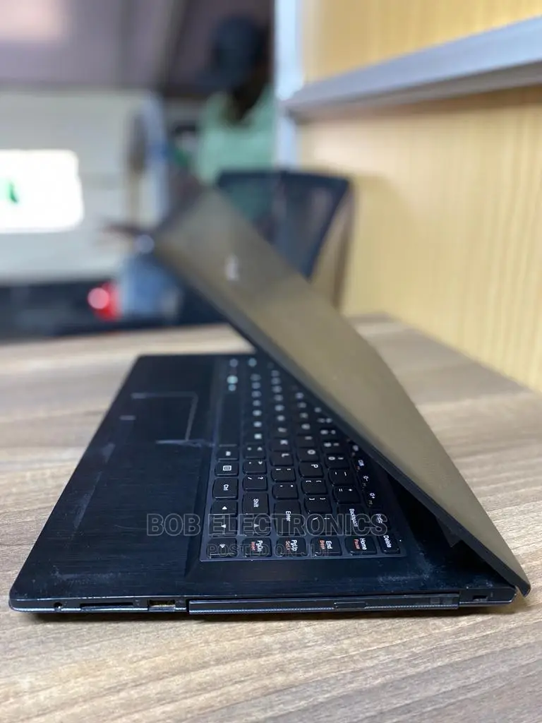 Laptop Dell Inspiron 3443 4GB Intel Pentium HDD 320GB