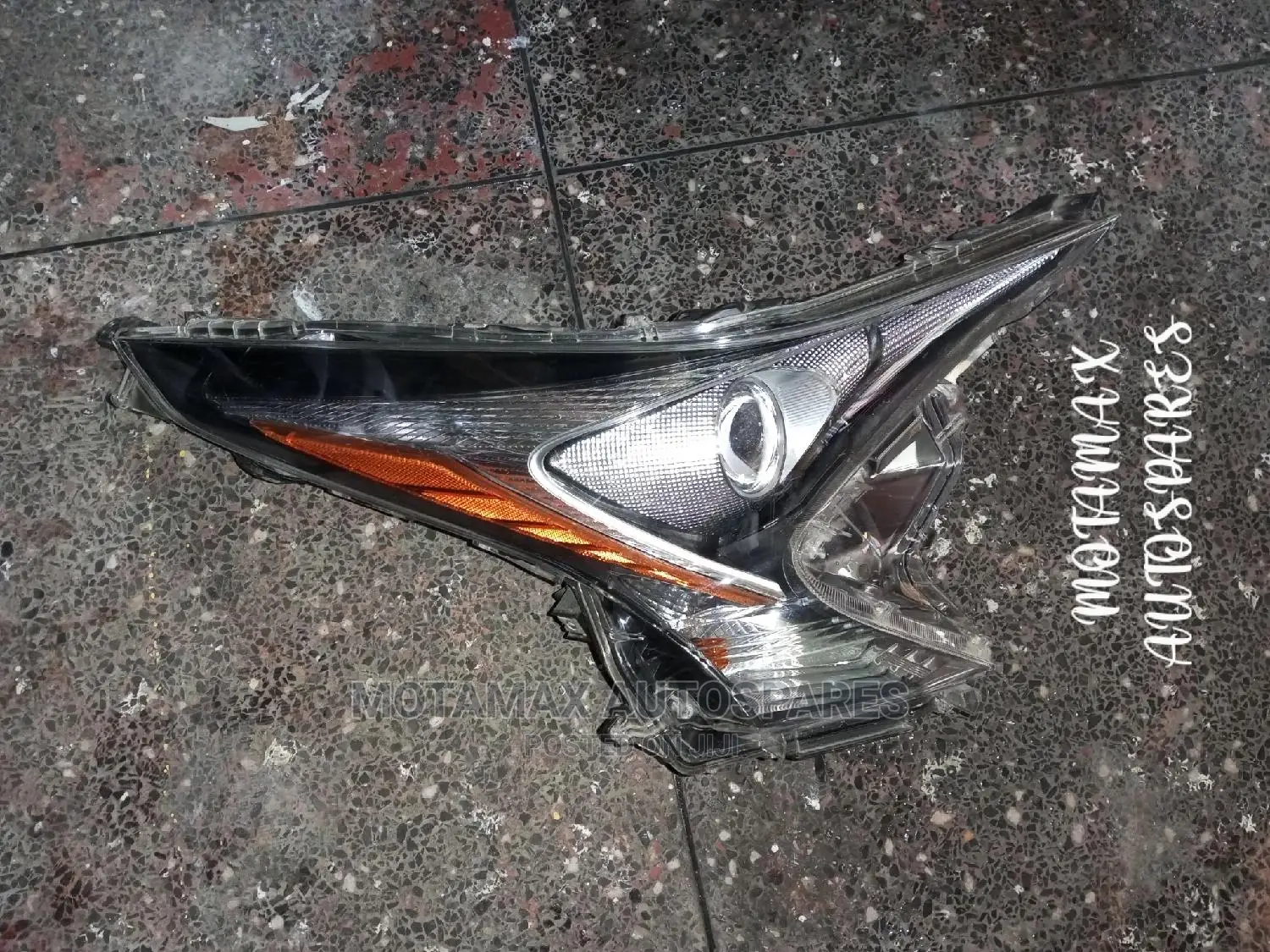 Toyota Prius 2016 Headlight