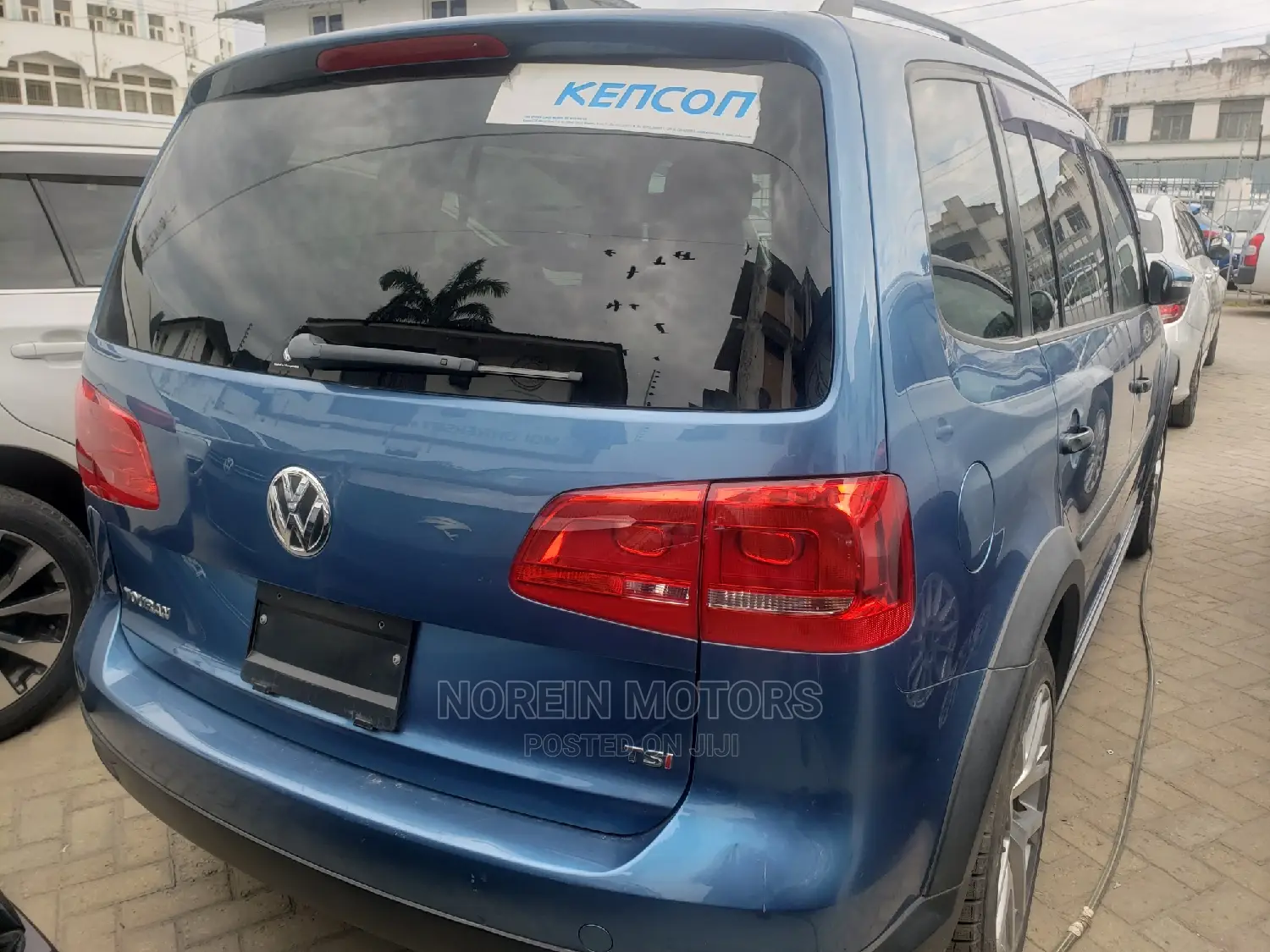 Volkswagen Touran 2015 Blue