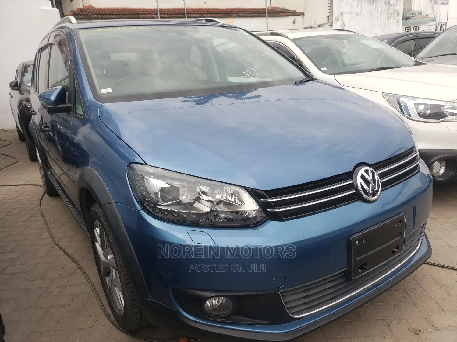 Volkswagen Touran 2015 Blue