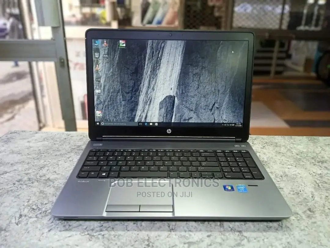 Laptop HP 14-Dq1088wm 8GB Intel Core I5 HDD 1T