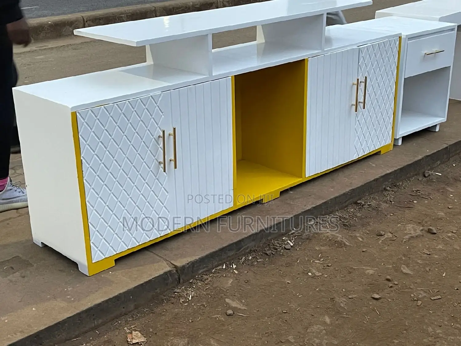 Modern Tv Stand