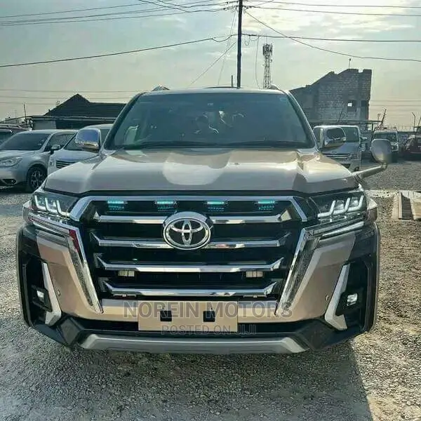 Toyota Land Cruiser Prado 2015 Gold