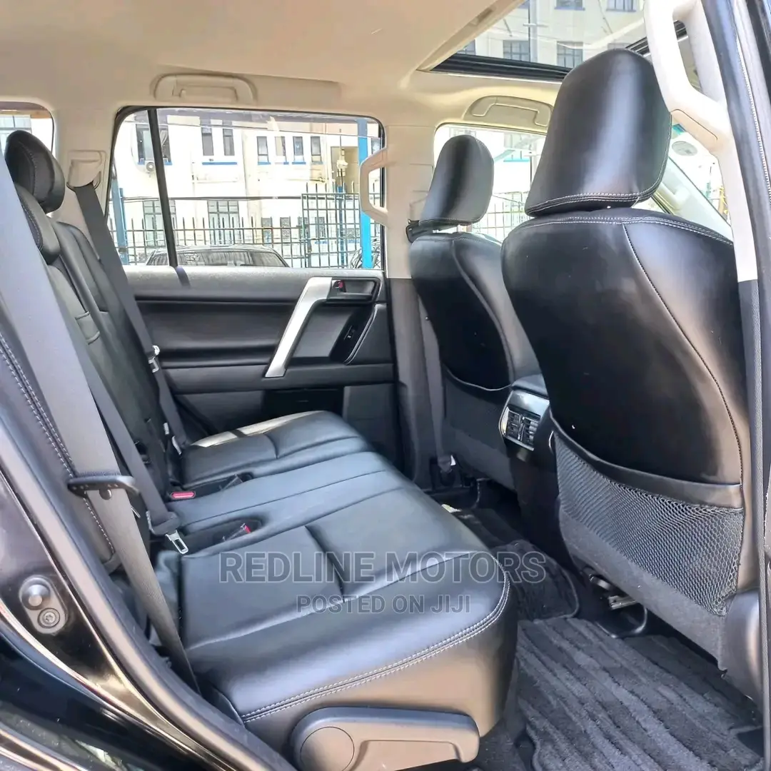 Toyota Land Cruiser Prado 2016 Black