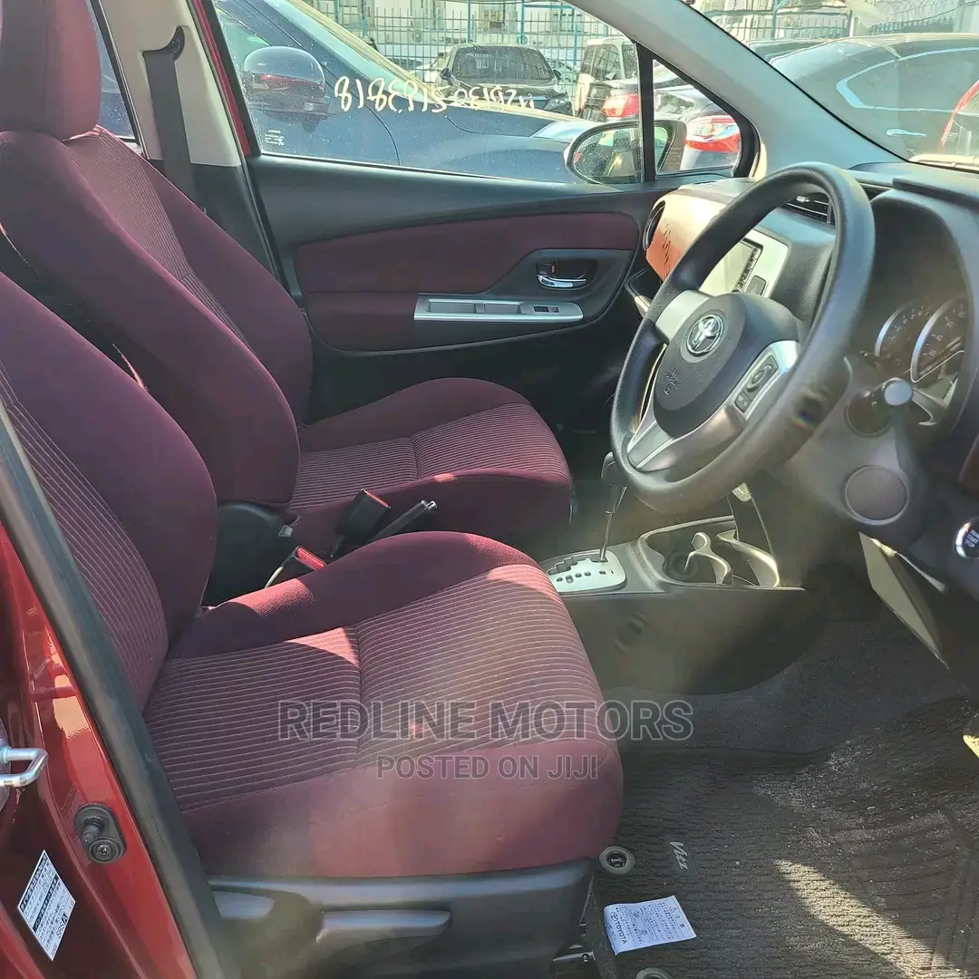 Toyota Vitz 2016 Red