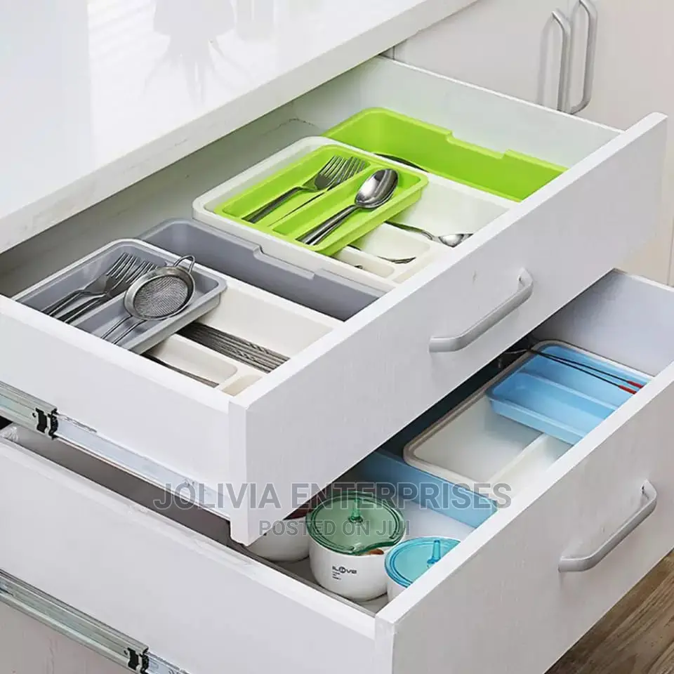 Expandable Cutlery Organizer