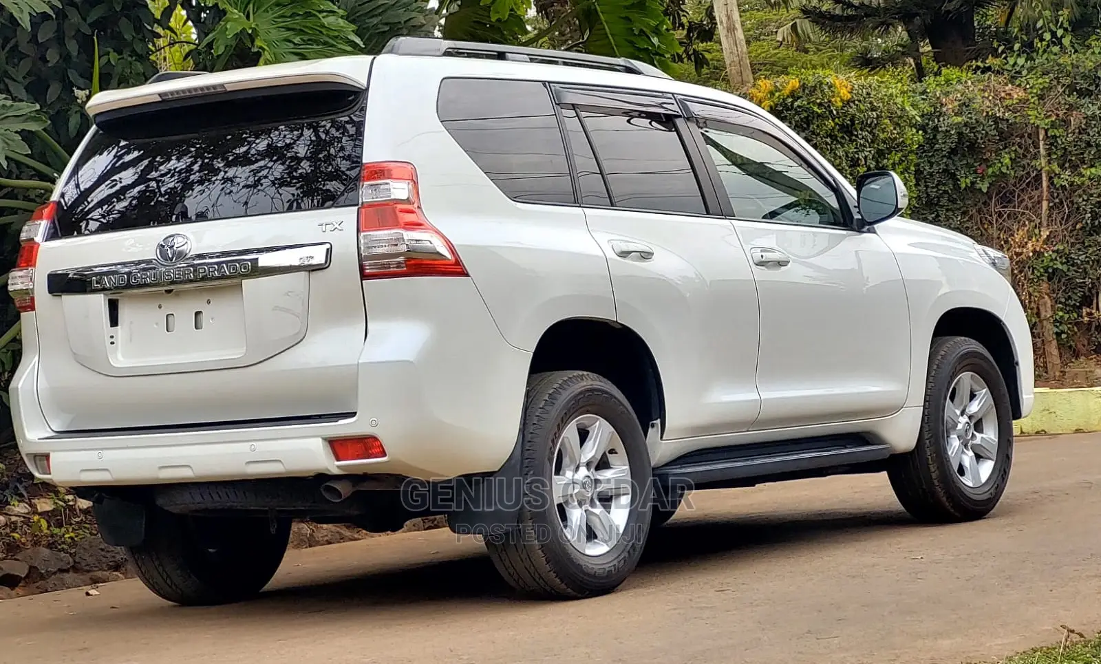 Toyota Land Cruiser Prado 2015 White