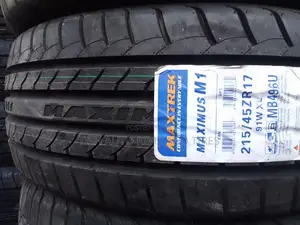 215/45r17 Maxtrak