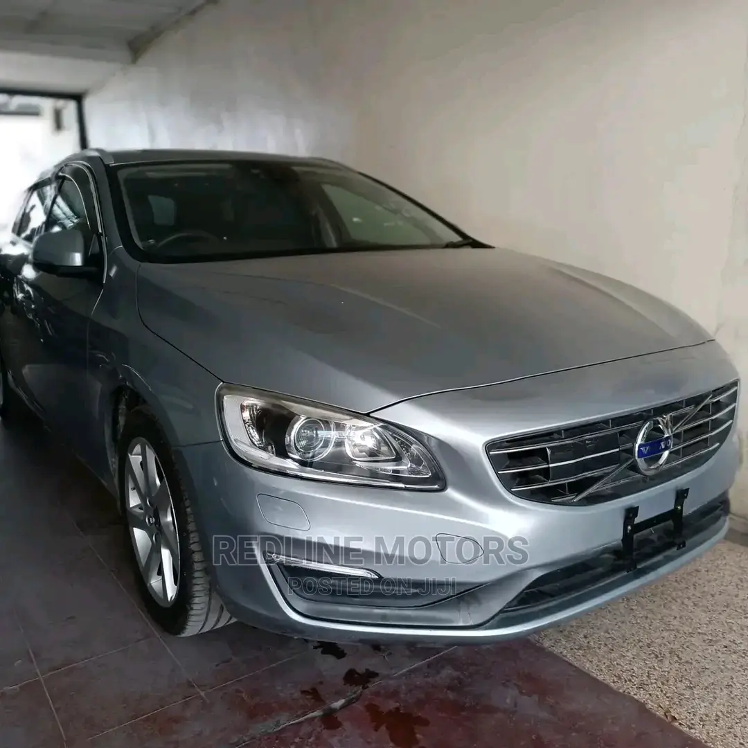 Volvo V60 2016 Gray
