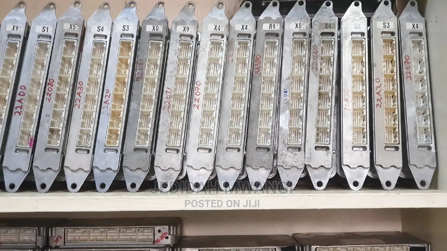 Toyota Mark X/Crown Engine Computers