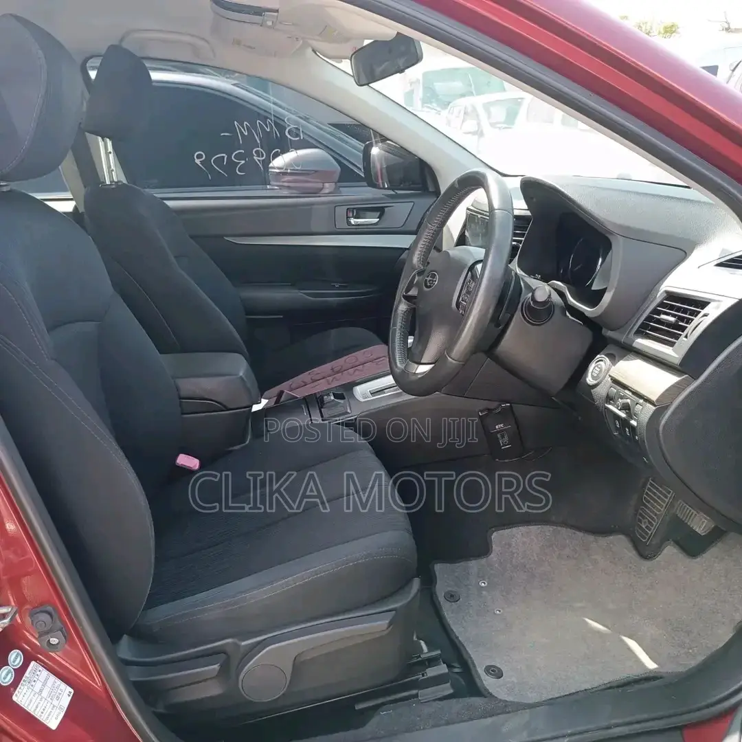 Subaru Legacy 2016 Red
