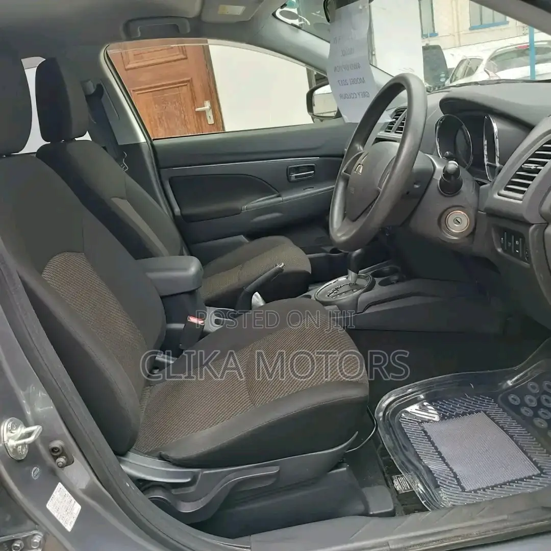 Mitsubishi RVR 2017 Gray