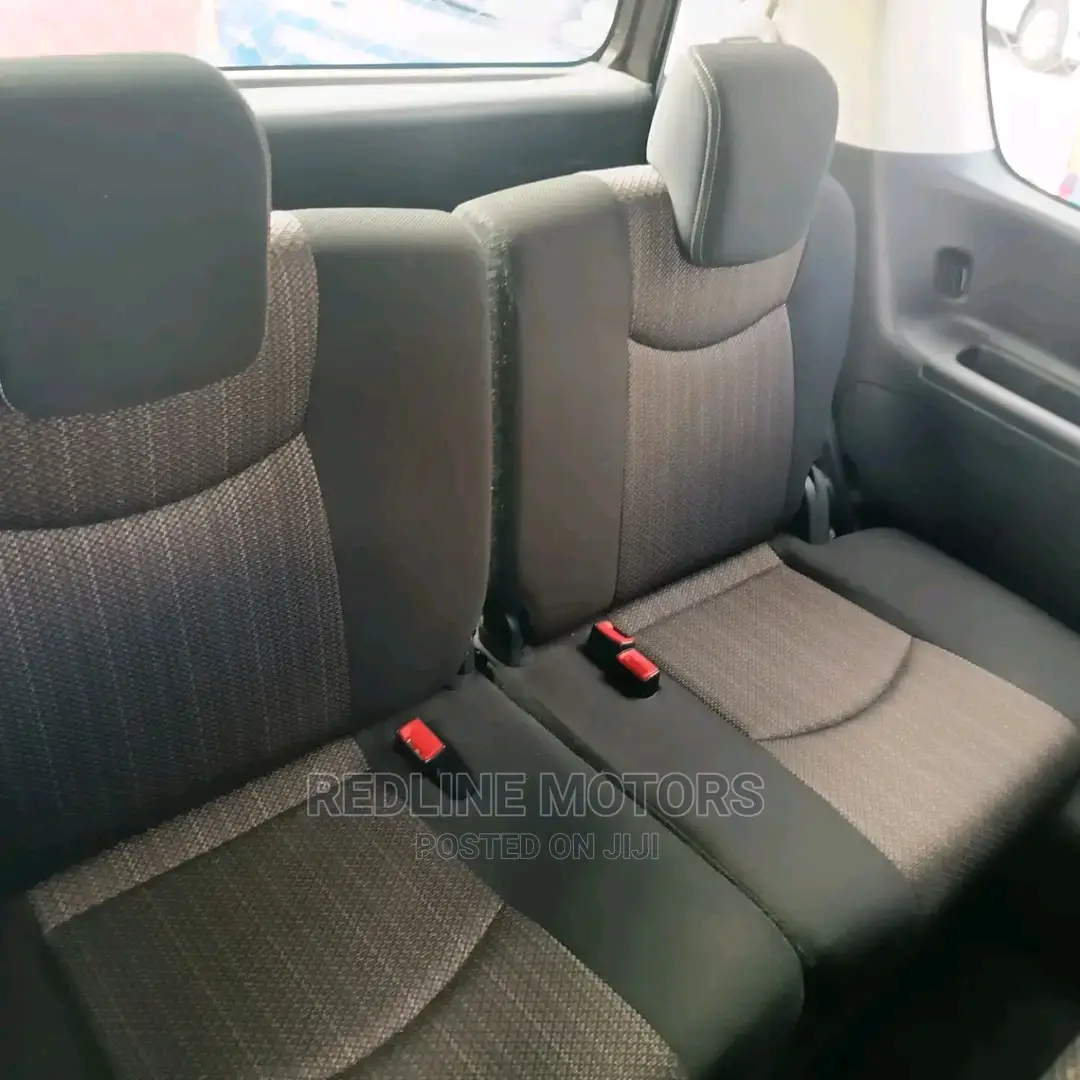 Nissan Serena 2016 Btown