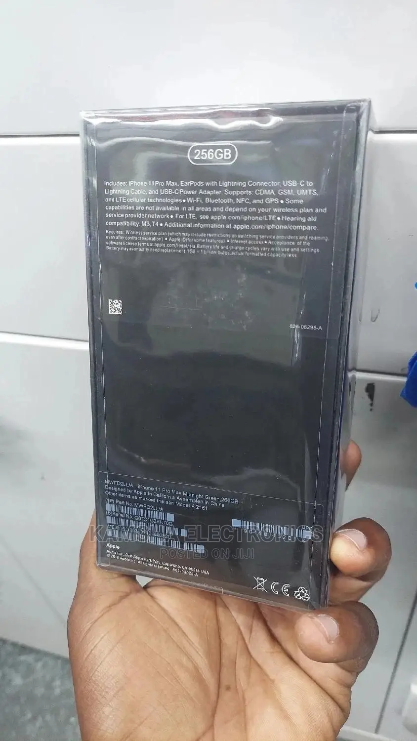 New Apple iPhone 11 Pro Max 256 GB Green