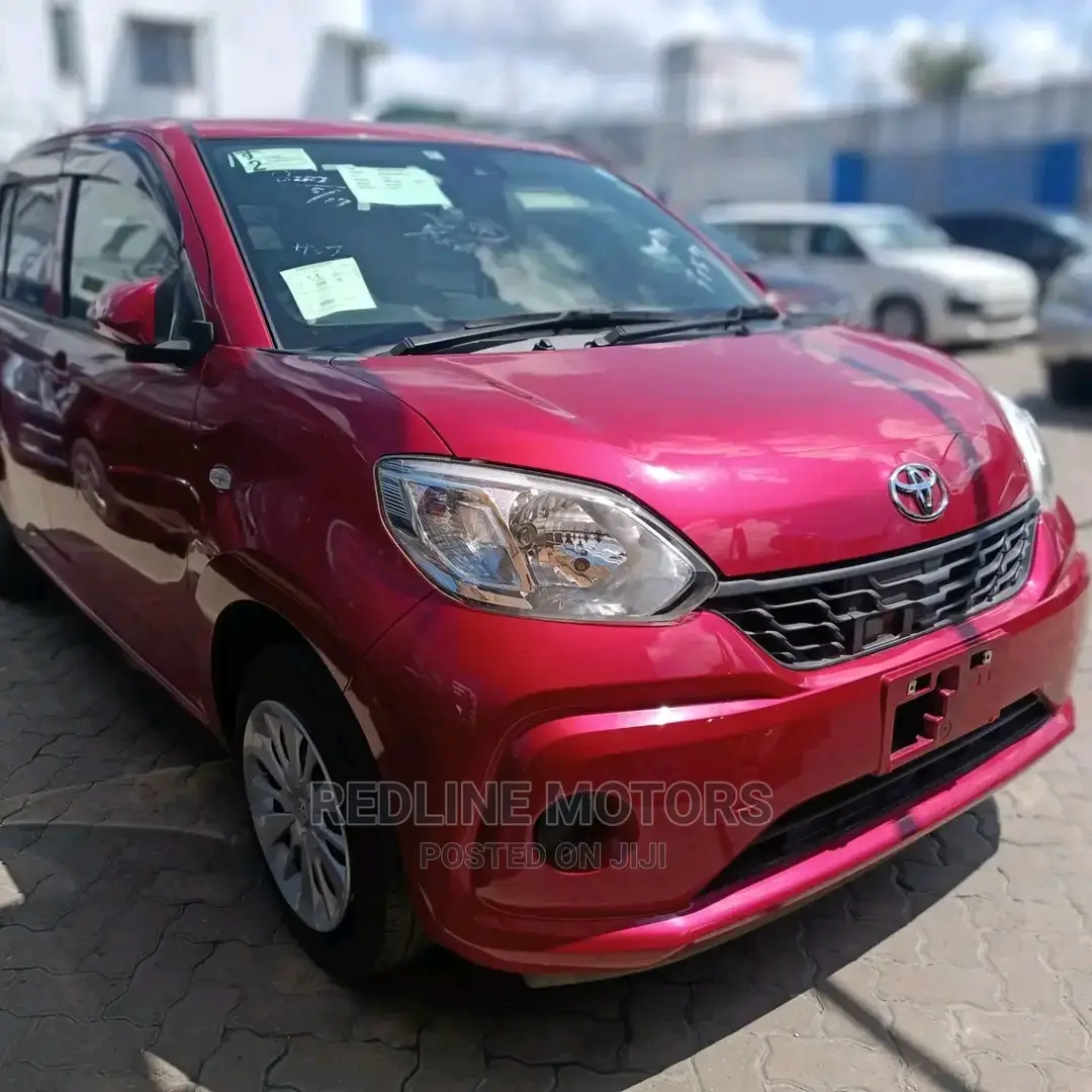 Toyota Passo 2016 Red