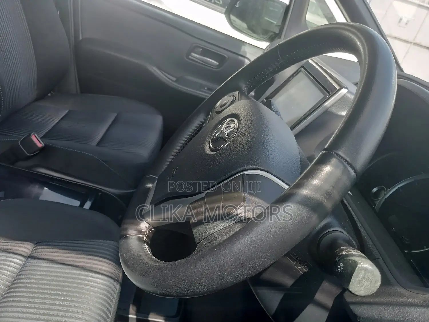Toyota Noah 2016 Gray