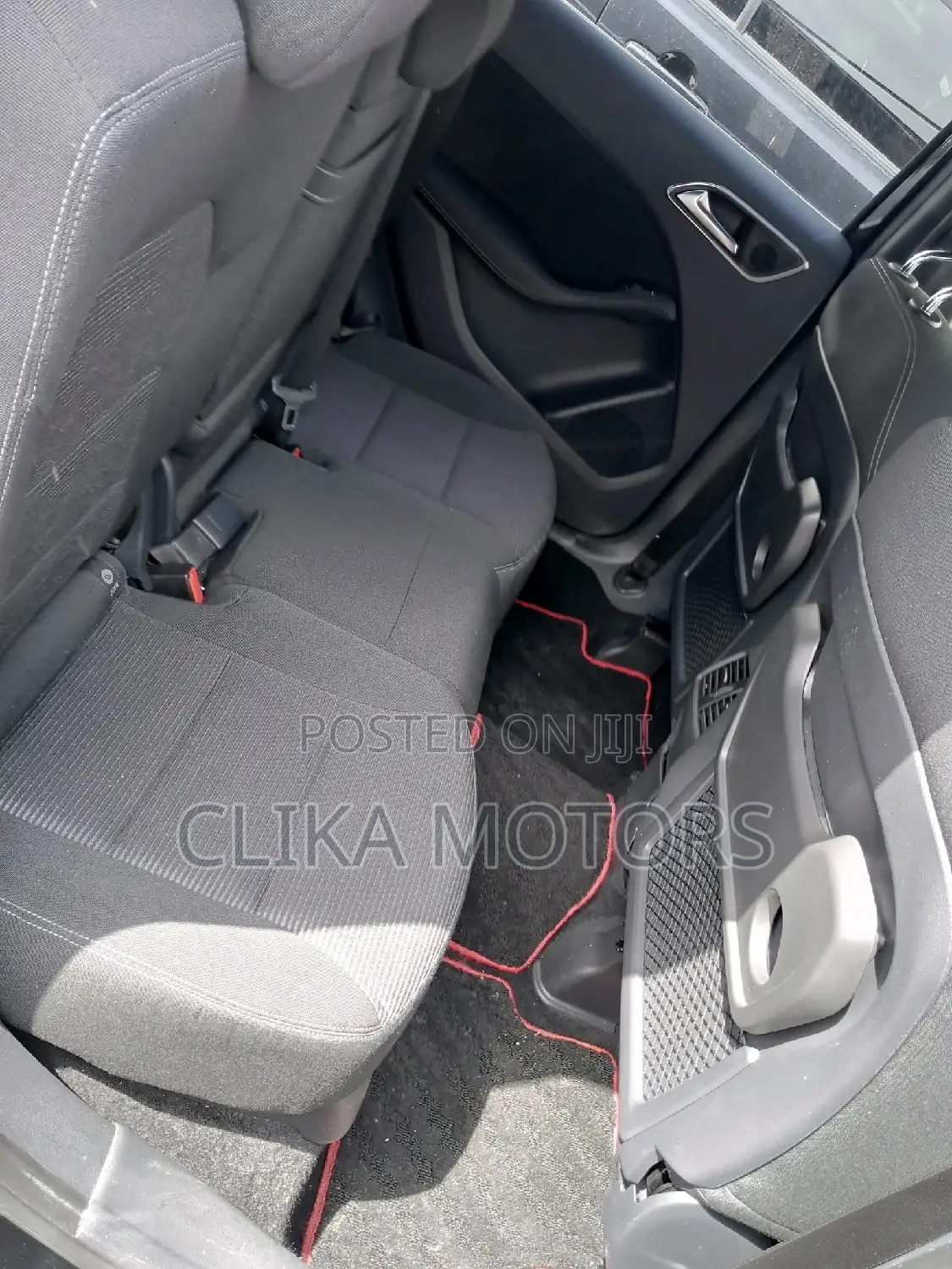 Mercedes-Benz B-Class Base B 250e 2016 Matt Black