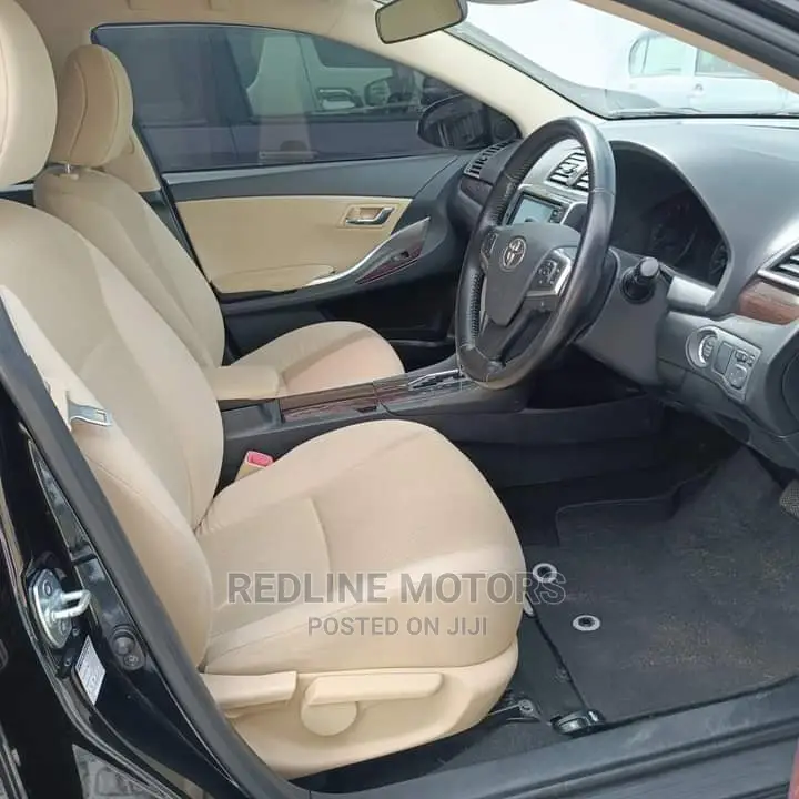 Toyota Premio 2017 Black