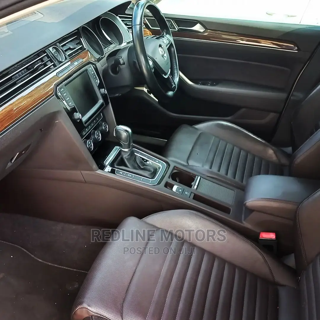 Volkswagen Passat 2016 Gray