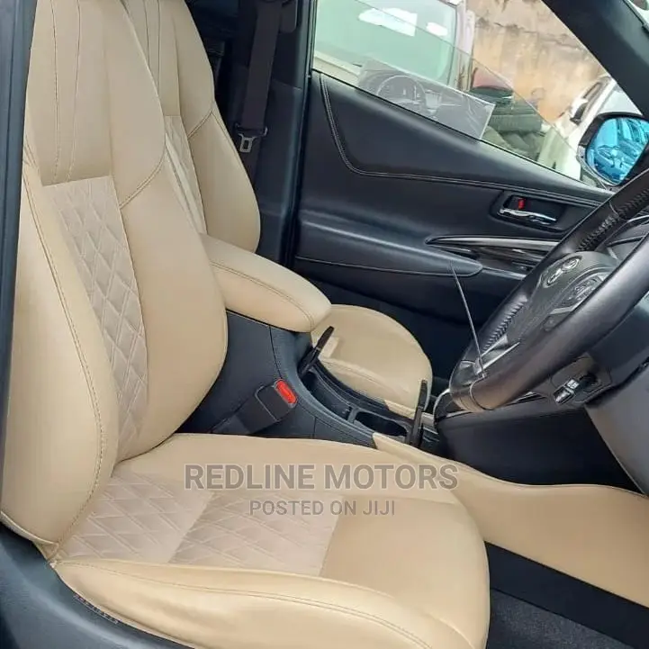 Toyota Harrier 2018 Black