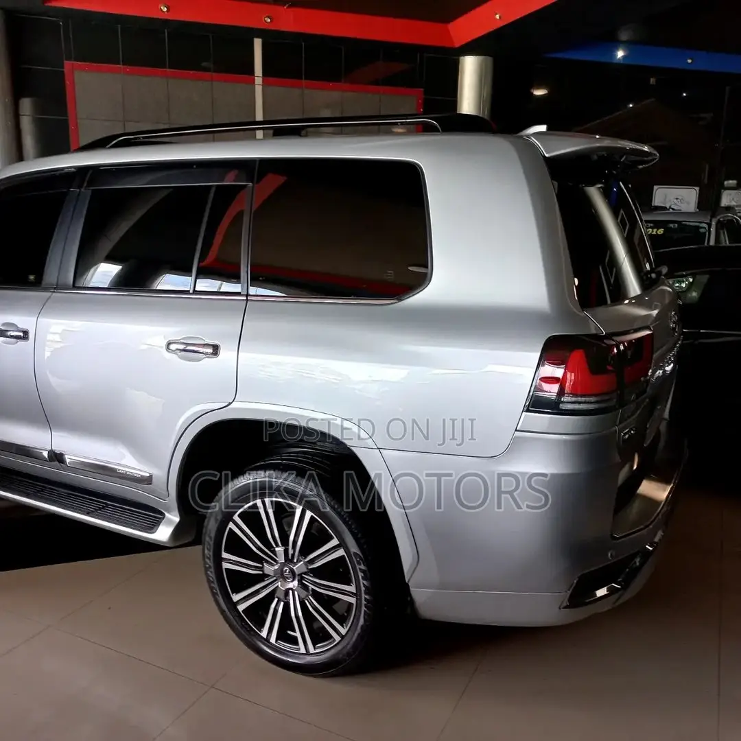Toyota Land Cruiser Prado 2016 Silver