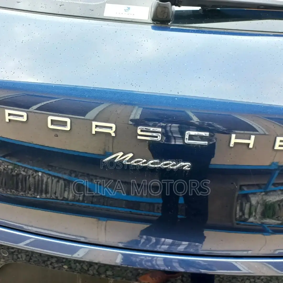 Porsche Macan 2016 Blue