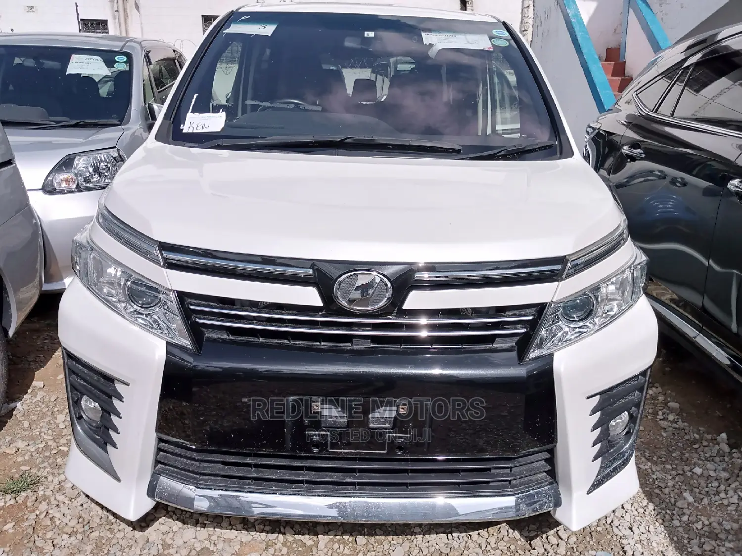 Toyota Voxy 2016 White