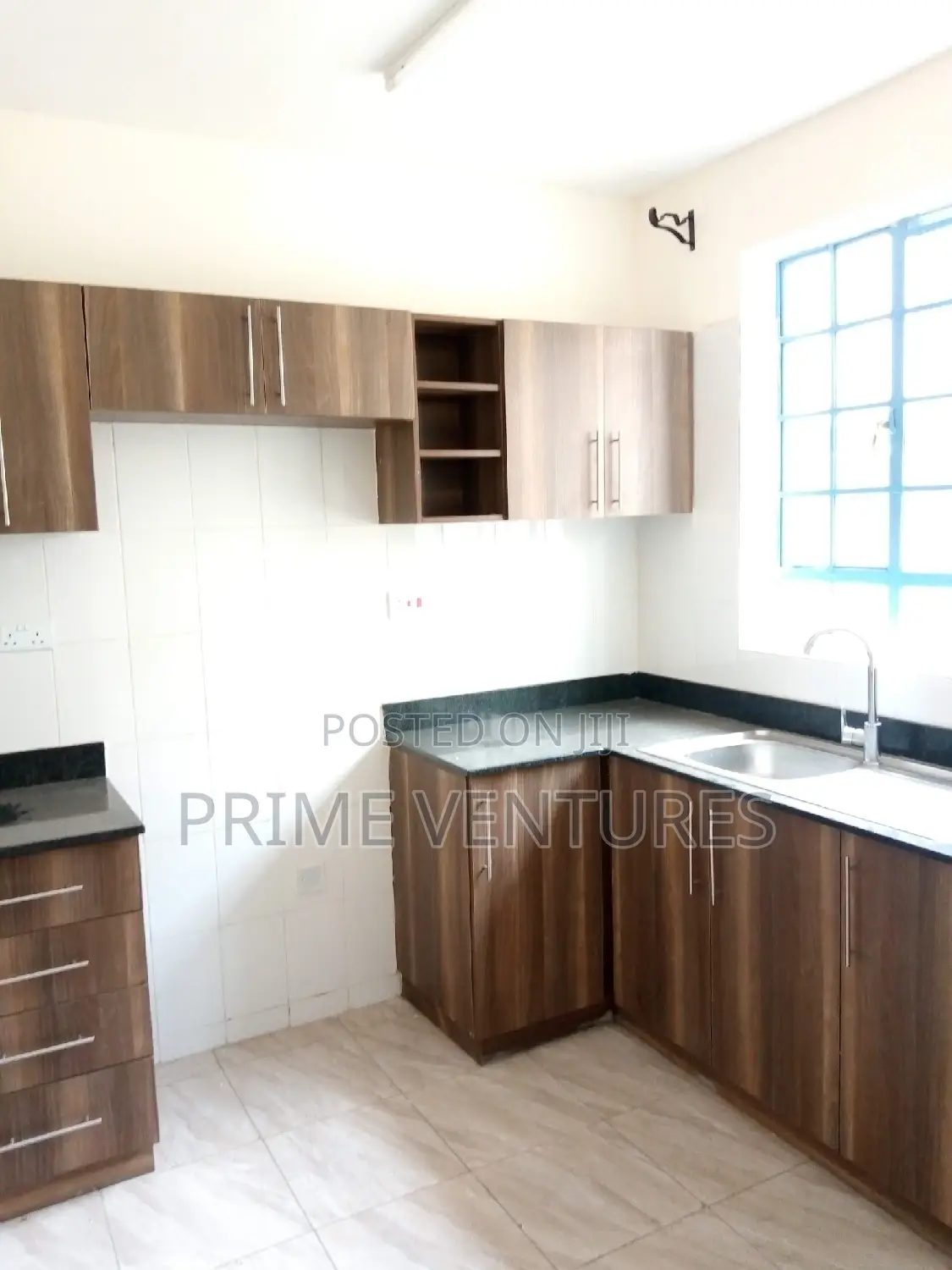 3bdrm Maisonette in Donholm for rent