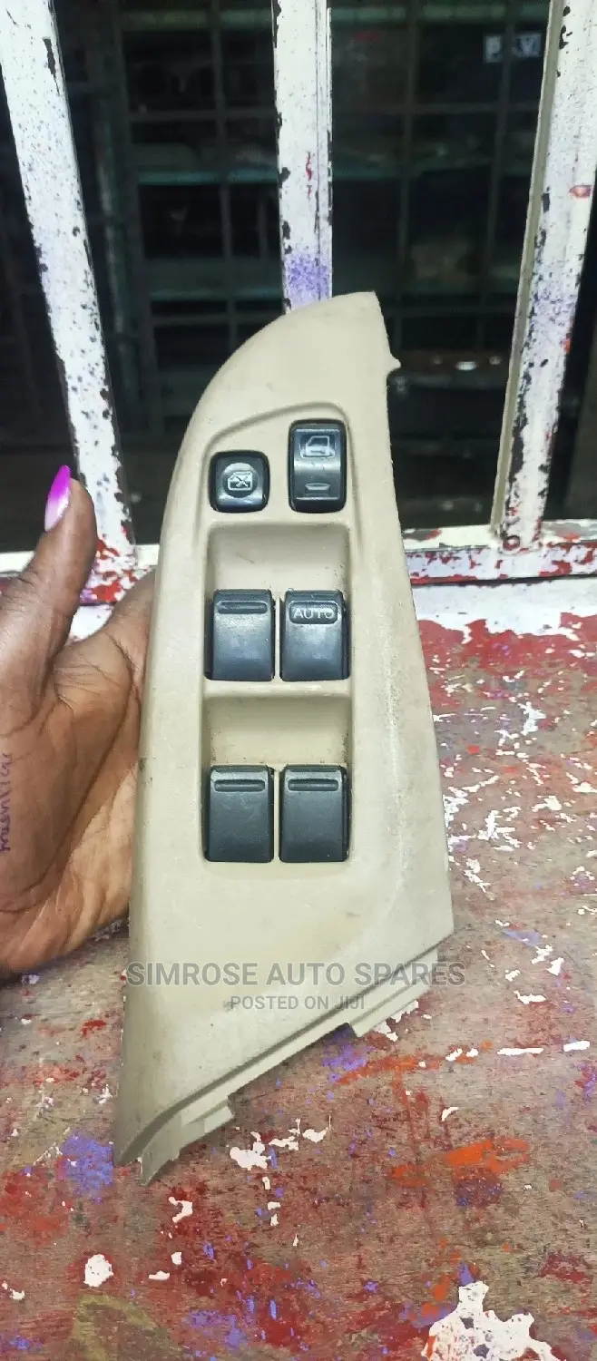 Nissan B15 Main Door Switch