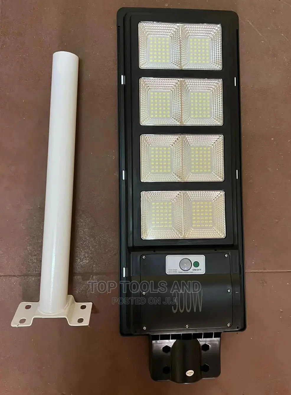 Solar Street Light 300w With a Pole Stand 50*500mm