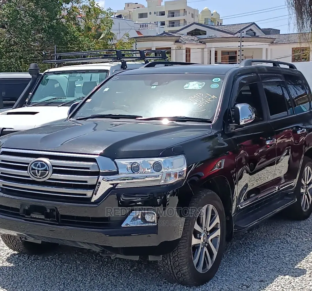 Toyota Land Cruiser 4.6 V8 ZX 2016 Black